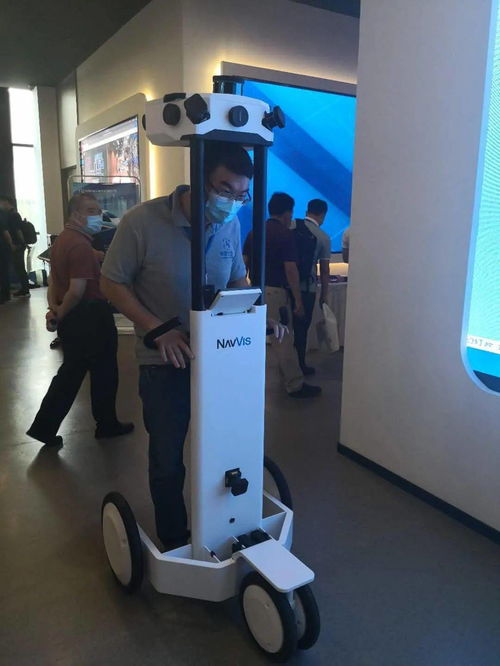 北斗在天邊，服務(wù)在身邊——鄭州首屆北斗產(chǎn)業(yè)成果展見(jiàn)證50余家企業(yè)創(chuàng)新力量與科技中介服務(wù)賦能