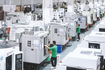 深圳嘉立創(chuàng):"小批量"帶動"大生產(chǎn)",領(lǐng)跑產(chǎn)業(yè)互聯(lián)網(wǎng)的"硬件工廠"